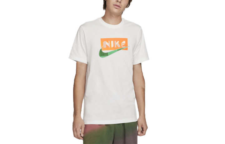 Nike Nike T Shirts Men's White Crew Neck Moderate Straight Fit