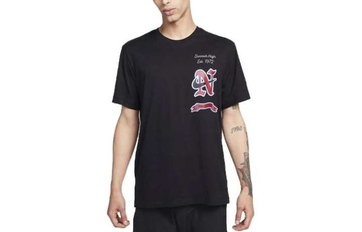 Nike Nike T Shirts Men's Black Crew Neck Moderate Straight Fit