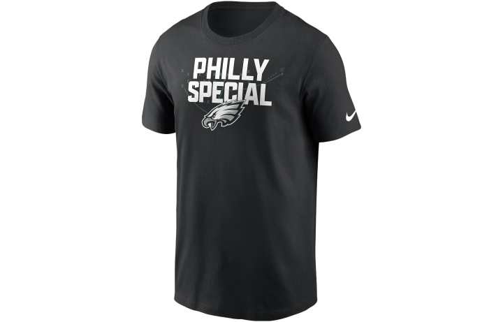 Nike Nike T Shirts Men's Black Crew Neck Moderate Straight Fit