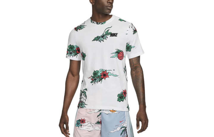 Nike Nike T Shirts Men's White Crew Neck Moderate Straight Fit
