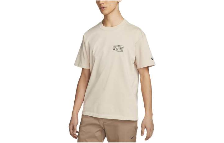 Nike Nike T Shirts Men's Sand Heap Color Crew Neck Moderate Straight Fit