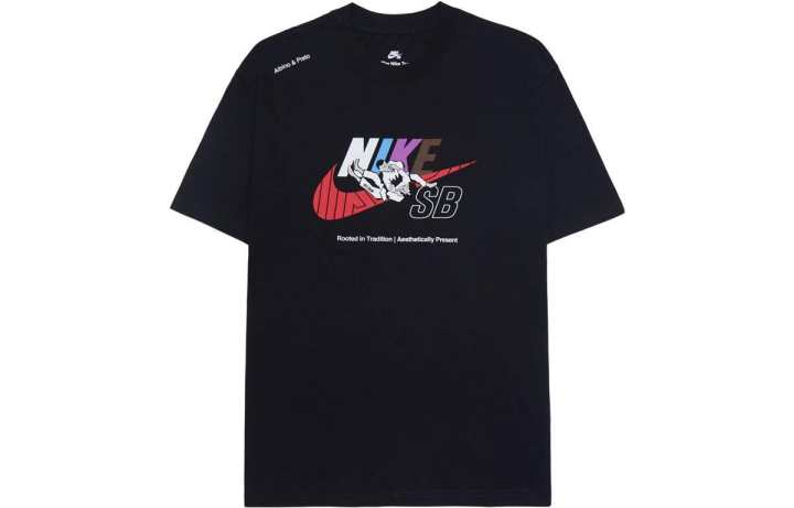 Nike Nike T Shirts Men's Black Crew Neck Moderate Straight Fit