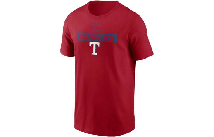 Nike Nike T Shirts Men's Red Crew Neck Moderate Straight Fit