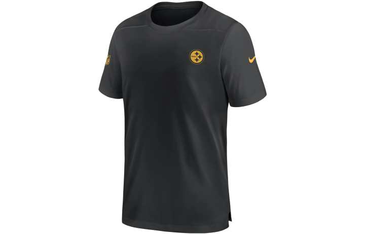 Nike Nike T Shirts Men's Black Crew Neck Moderate Straight Fit