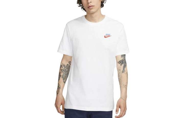 Nike Nike T Shirts Men's White Crew Neck Moderate Straight Fit