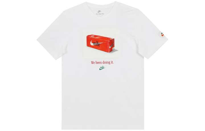 Nike Nike T Shirts Men's White Crew Neck Moderate Straight Fit