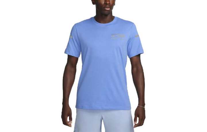 Nike Nike T Shirts Men's Sky Blue Crew Neck Moderate Straight Fit