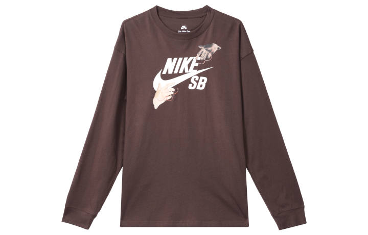 Nike Nike T Shirts Men's Earth Umber Crew Neck Moderate Straight Fit