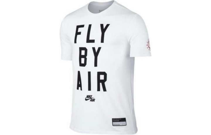 Nike Nike T Shirts Men's White Crew Neck Moderate Straight Fit
