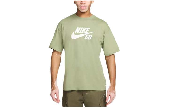 Nike Nike T Shirts Men's Green Crew Neck Moderate Straight Fit