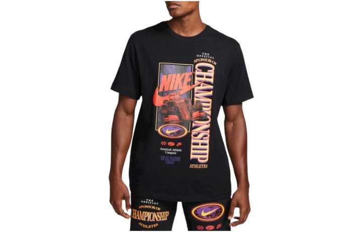 Nike Nike T Shirts Men's Black Crew Neck Moderate Straight Fit