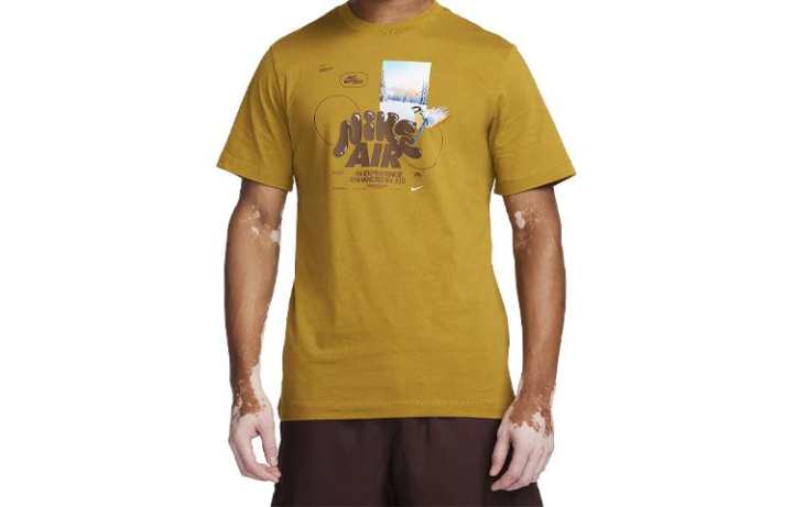 Nike Nike T Shirts Men's Earth Yellow Crew Neck Moderate Straight Fit