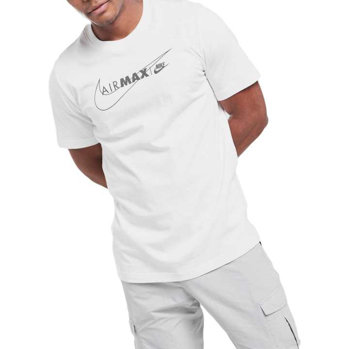 Nike Nike T Shirts Men's White Crew Neck Moderate Straight Fit