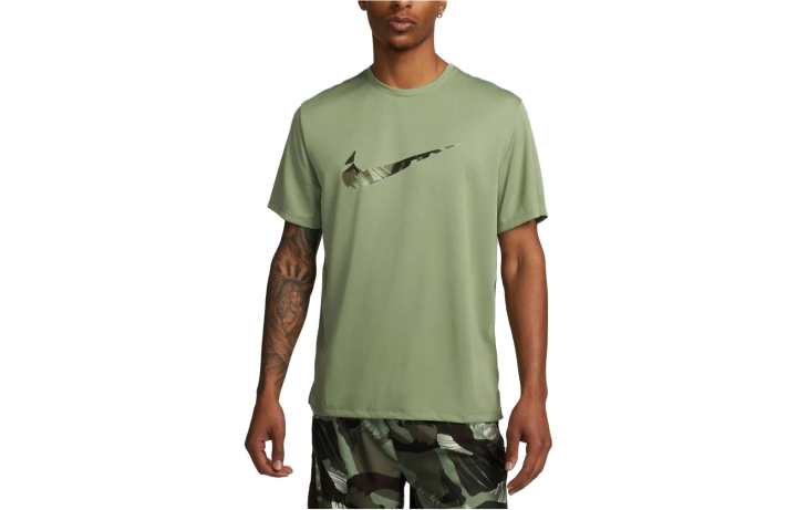 Nike Nike T Shirts Men's Green Crew Neck Moderate Straight Fit