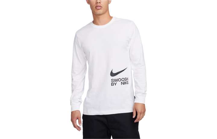 Nike Nike T Shirts Men's White Crew Neck Moderate Straight Fit