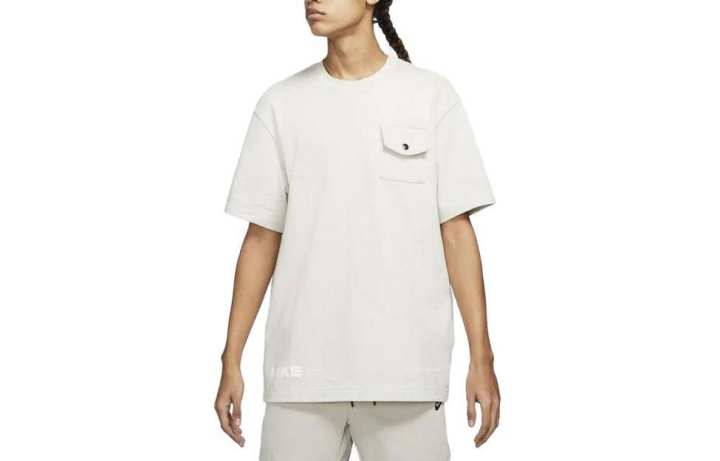 Nike Nike T Shirts Unisex White Crew Neck Moderate Straight Fit