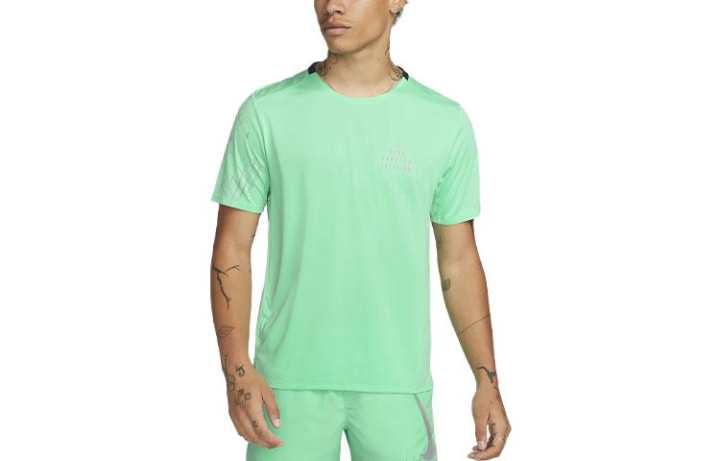 Nike Nike Dri FIT Run Division Rise 365 T Shirt Men's Green Light