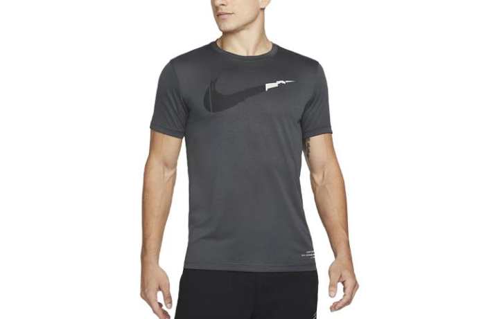 Nike Nike T Shirts Men's Anthracite Crew Neck Moderate Straight Fit