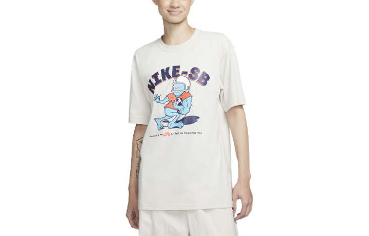 Nike Nike T Shirts Unisex Light Bone Crew Neck Moderate Straight Fit