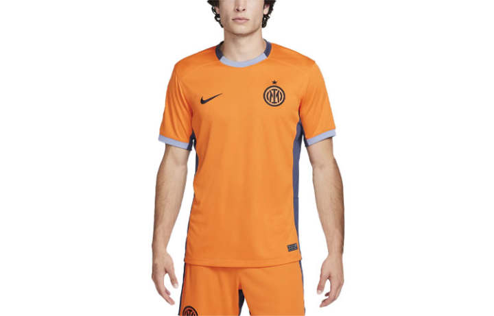 Nike Nike T Shirts Men's Orange Crew Neck Moderate Straight Fit