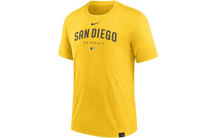 Nike Nike T Shirts Men's Yellow Crew Neck Moderate Straight Fit