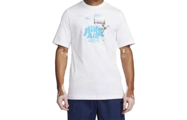 Nike Nike T Shirts Men's White Crew Neck Moderate Straight Fit