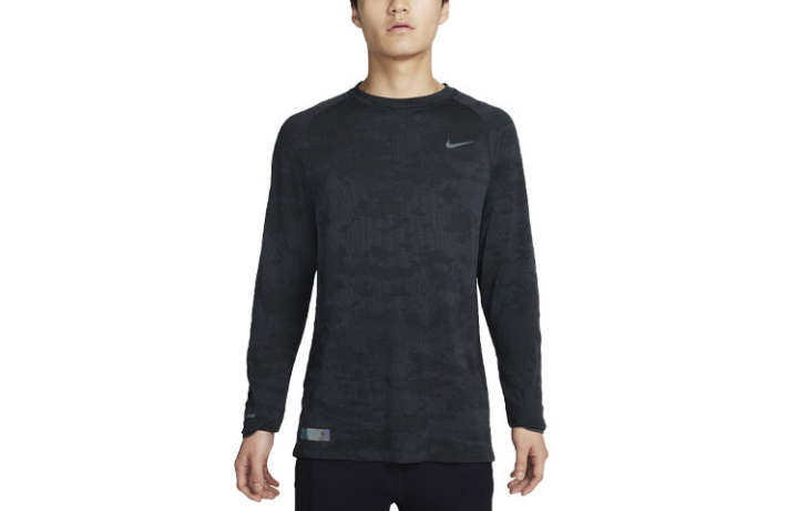 Nike Nike T Shirts Men's Black Crew Neck Moderate Straight Fit