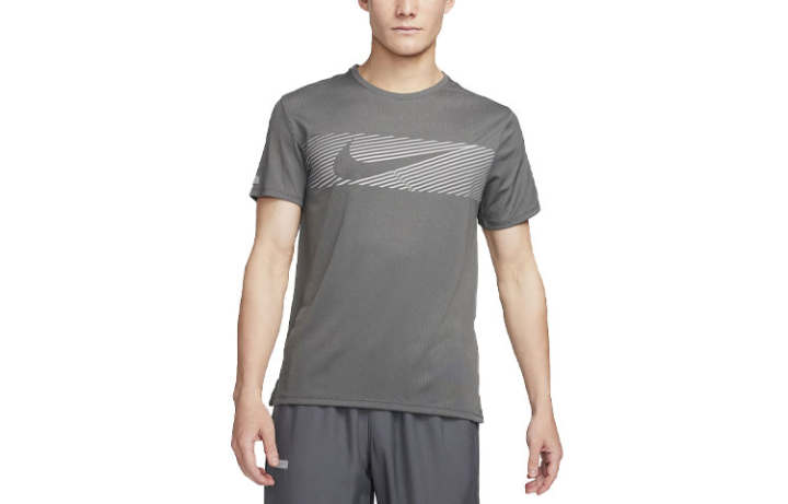 Nike Nike T Shirts Men's Gray Crew Neck Moderate Straight Fit