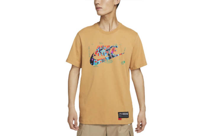 Nike Nike Sportswear T Shirt Men's Element Gold