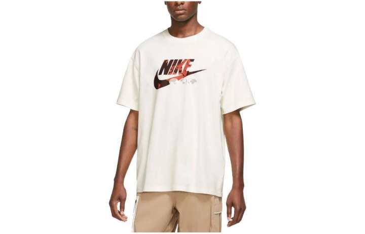 Nike Nike T Shirts Men's White Crew Neck Moderate Straight Fit