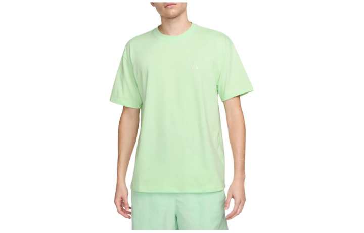 Nike Nike T Shirts Men's Green Crew Neck Moderate Straight Fit