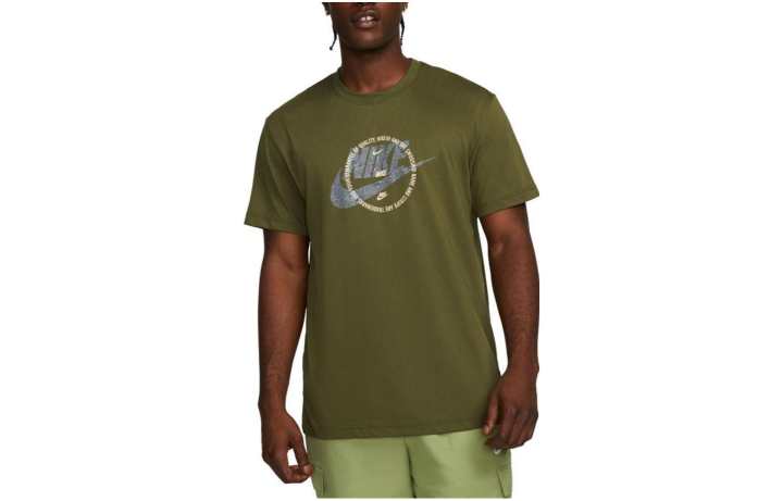 Nike Nike T Shirts Men's Green Crew Neck Moderate Straight Fit