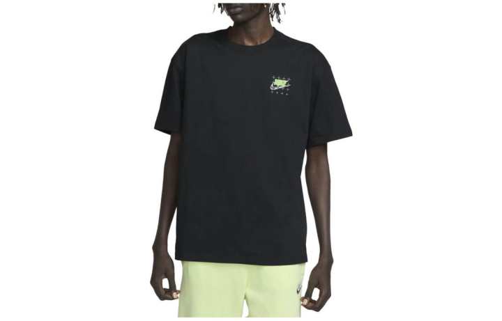 Nike Nike T Shirts Men's Black Crew Neck Moderate Straight Fit