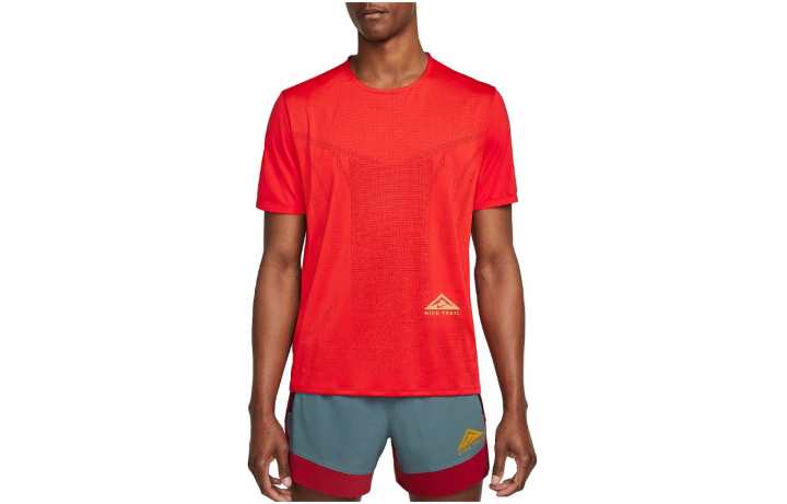 Nike Nike T Shirts Men's True Red Crew Neck Moderate Straight Fit