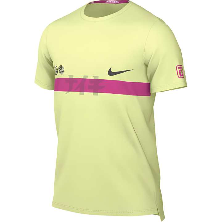 Nike Nike T Shirts Men's Yellow Crew Neck Moderate Straight Fit