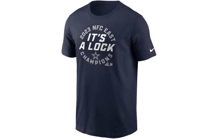 Nike Nike Chicago Bears 2025 Nfc North Champions Trophy Collection Men's Nike Nfl T-Shirt