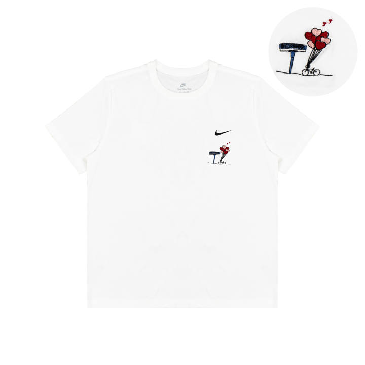 Nike Nike T Shirts Unisex White Crew Neck Moderate Straight Fit