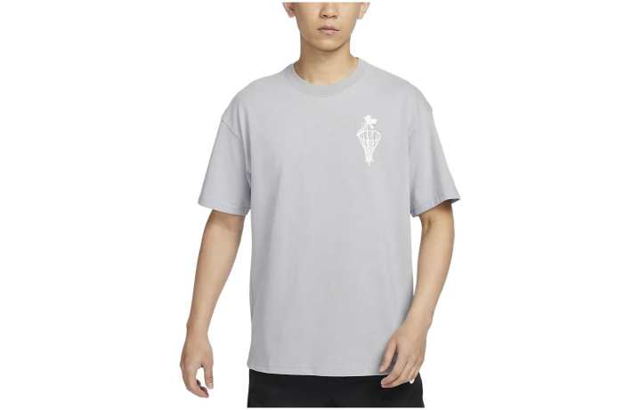 Nike Nike T Shirts Men's Wolf Gray Crew Neck Moderate Straight Fit