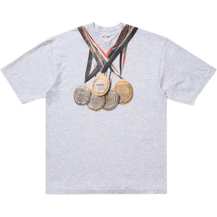 UNDEFEATED BADFRIEND SS25 T Shirt Unisex