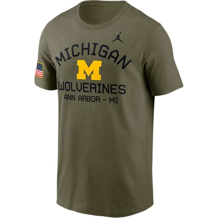 Jordan JORDAN Michigan Wolverines Military Appreciation Team Issue Men's JORDAN Brand Dri FIT College T Shirt