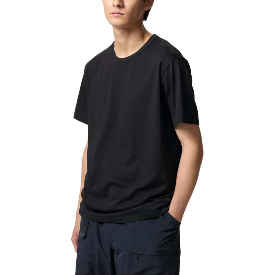 UNIQLO T Shirts Men's Black Crew Neck Moderate