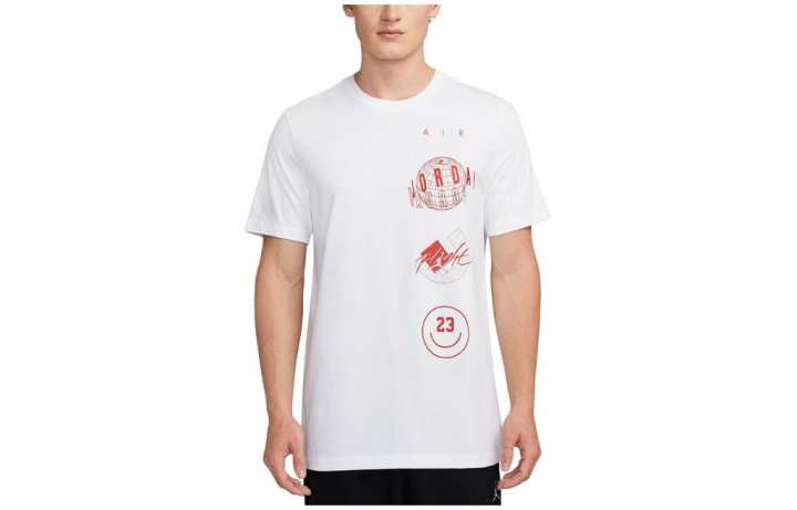Nike Nike T Shirts Men's White Crew Neck Moderate Straight Fit