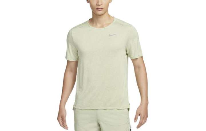 Nike Nike T Shirts Men's Olive Crew Neck Moderate Straight Fit