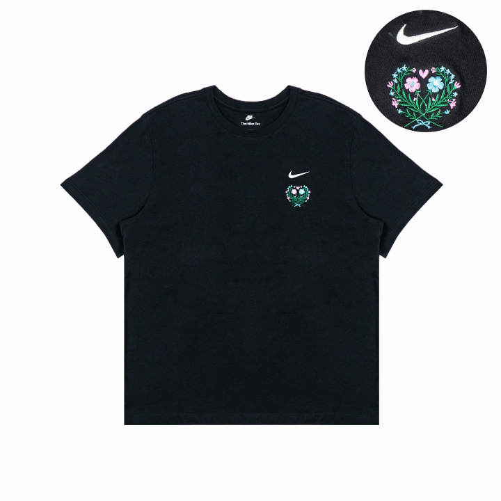 Nike Nike T Shirts Unisex Black Crew Neck Moderate Straight Fit