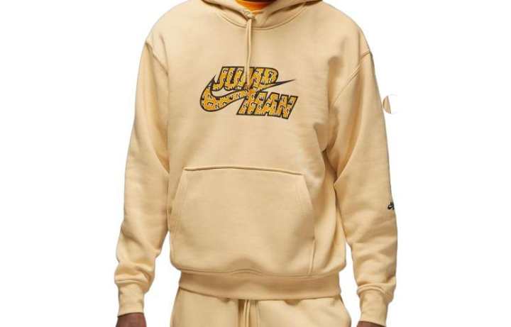 Nike Nike Sweatshirts Men's Yellow Hooded Moderate Regular