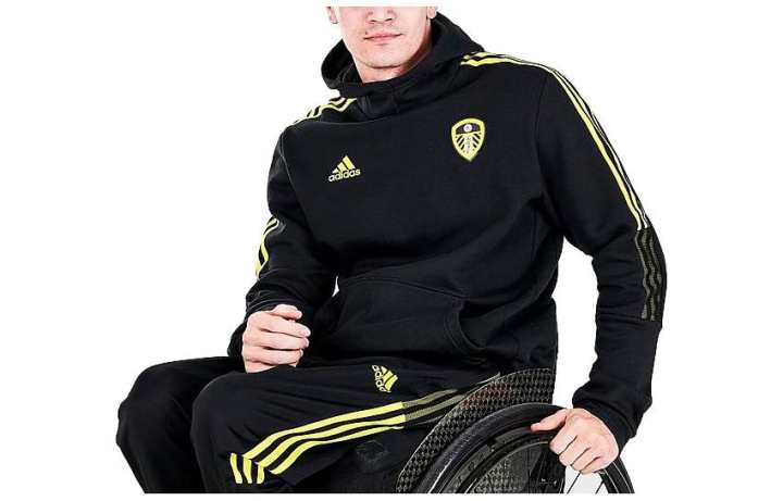 Adidas Adidas Sweatshirts Men's Black Hooded Moderate Regular