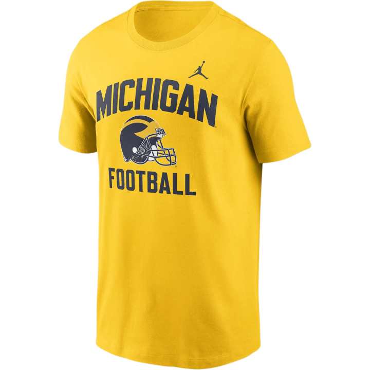 Nike Nike College T Shirt Men's Corn