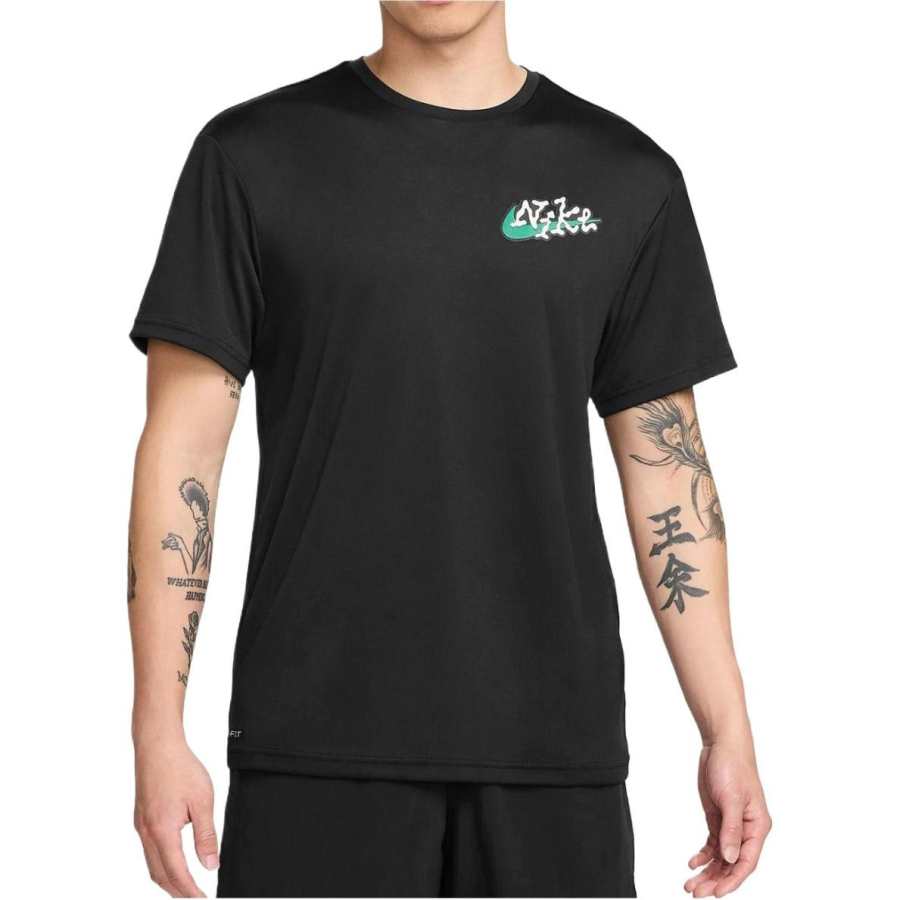 Nike Nike T Shirts Men's Black Crew Neck Moderate Straight Fit