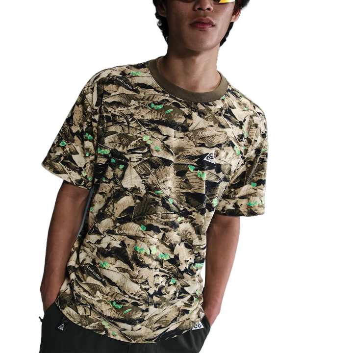 Nike Nike T Shirts Men's Olive Crew Neck Moderate
