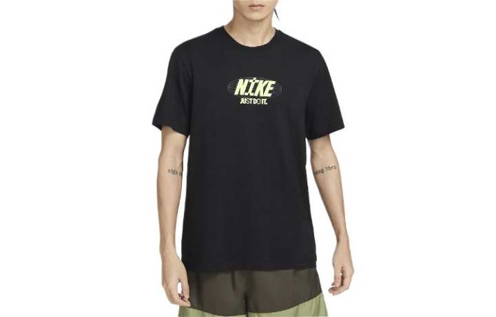 Nike Nike T Shirts Men's Black Crew Neck Moderate Straight Fit